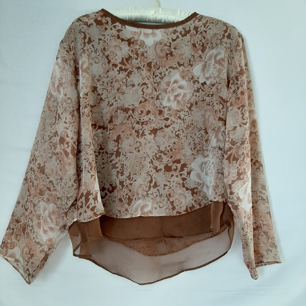 Long sleeve chiffon blouse